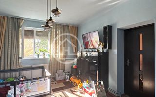 Apartament cu 2 camere de vanzare in Centrul Civic, Oradea - Poză 1