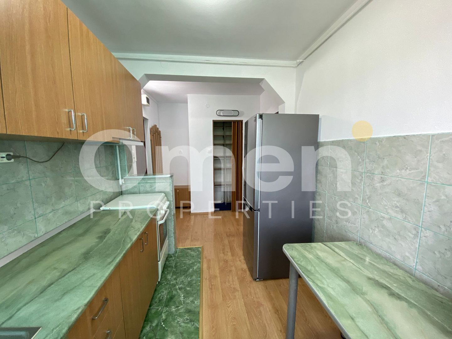 Apartament cu 2 camere, cu view superb, situat central - Poză 5