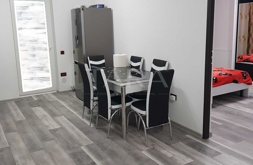 Apartament cu 3 camere in Zona Florilor. - Poză 3