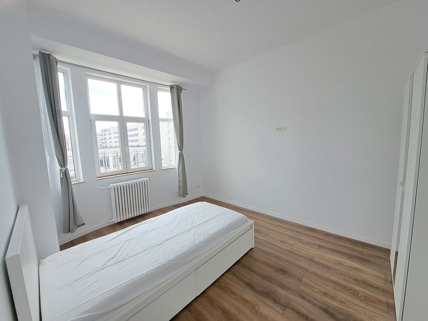 Apartament cu 3 camere 98,59 mp in zona Unirii - Poză 3