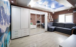 Apartament 2 camere decomandat de inchiriat, etaj 3/4, zona Alexandru cel Bun – mobilat si utilat premium - Poză 3