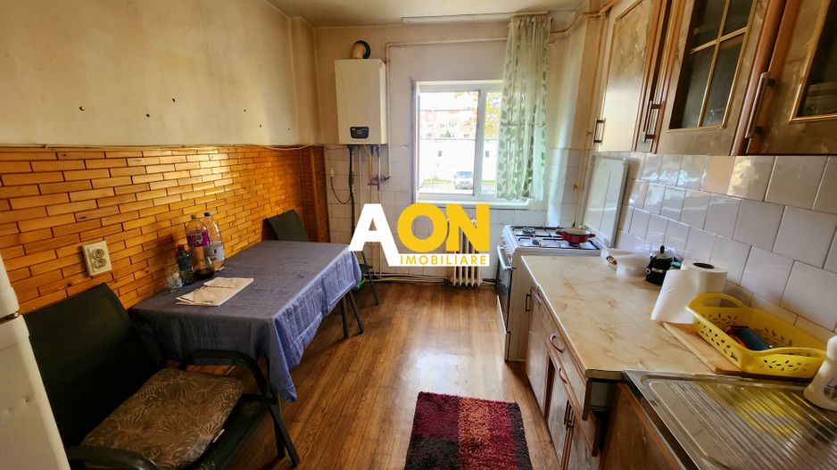 De vanzare apartament 3 camere, etaj 1, Cetate - Poză 7