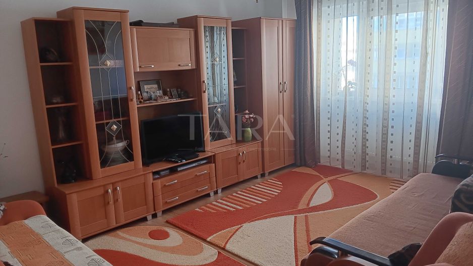 Apartament cu 3 camere decomandate, 2 băi și balcon închis, Zorilor. - Poză 3