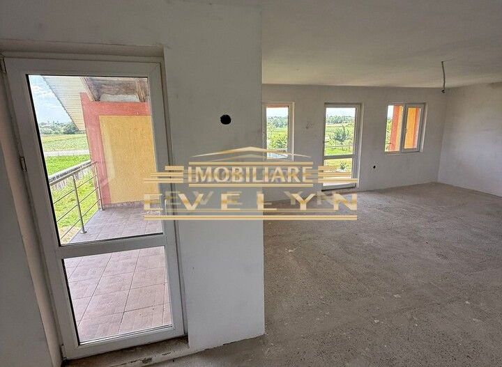 De vânzare casa P+M în Brehuiesti, pozitionata la strada principala - Poză 9