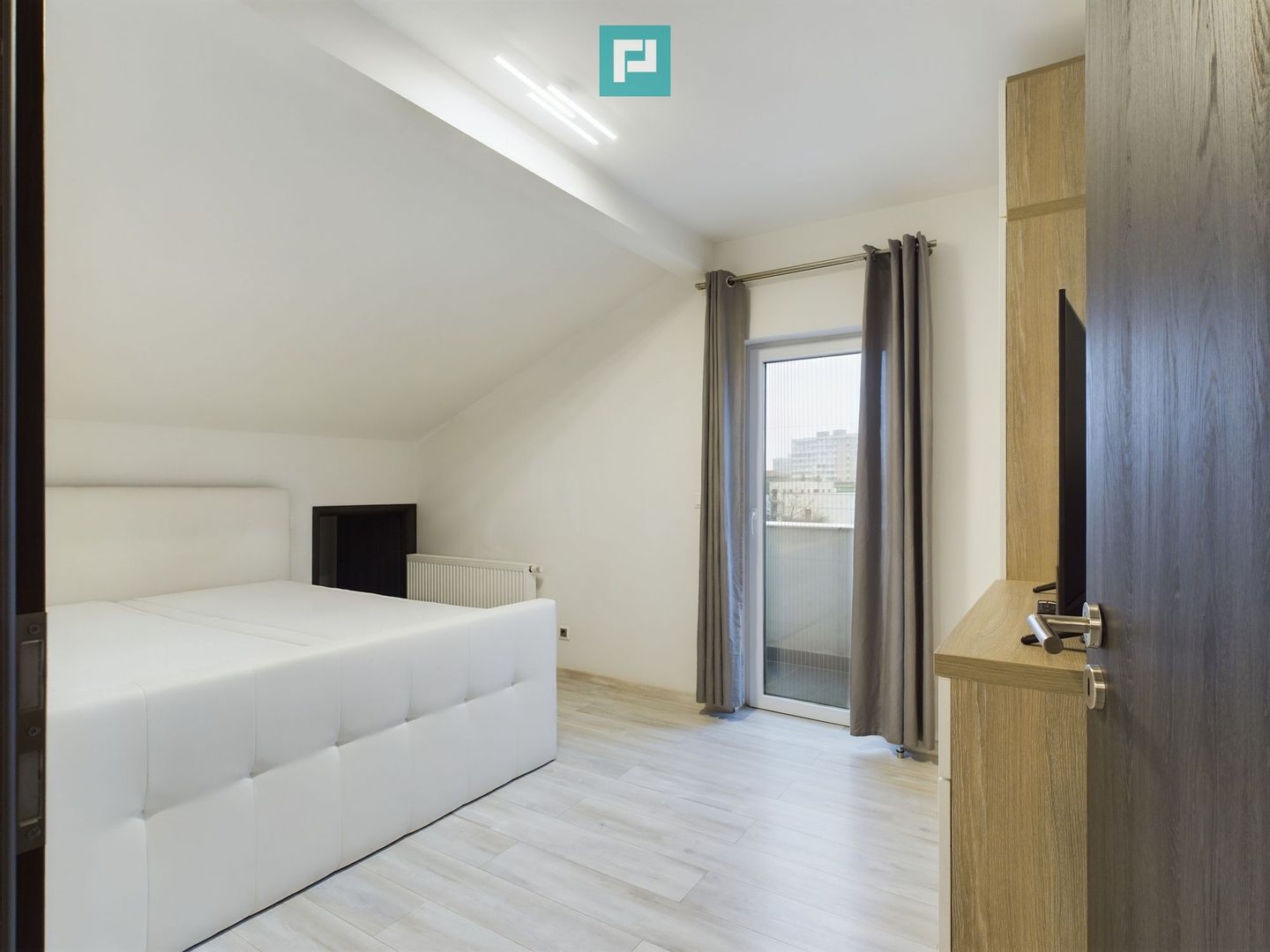 Apartament cu 1 dormitor în zona Cetății, bloc nou - Poză 3