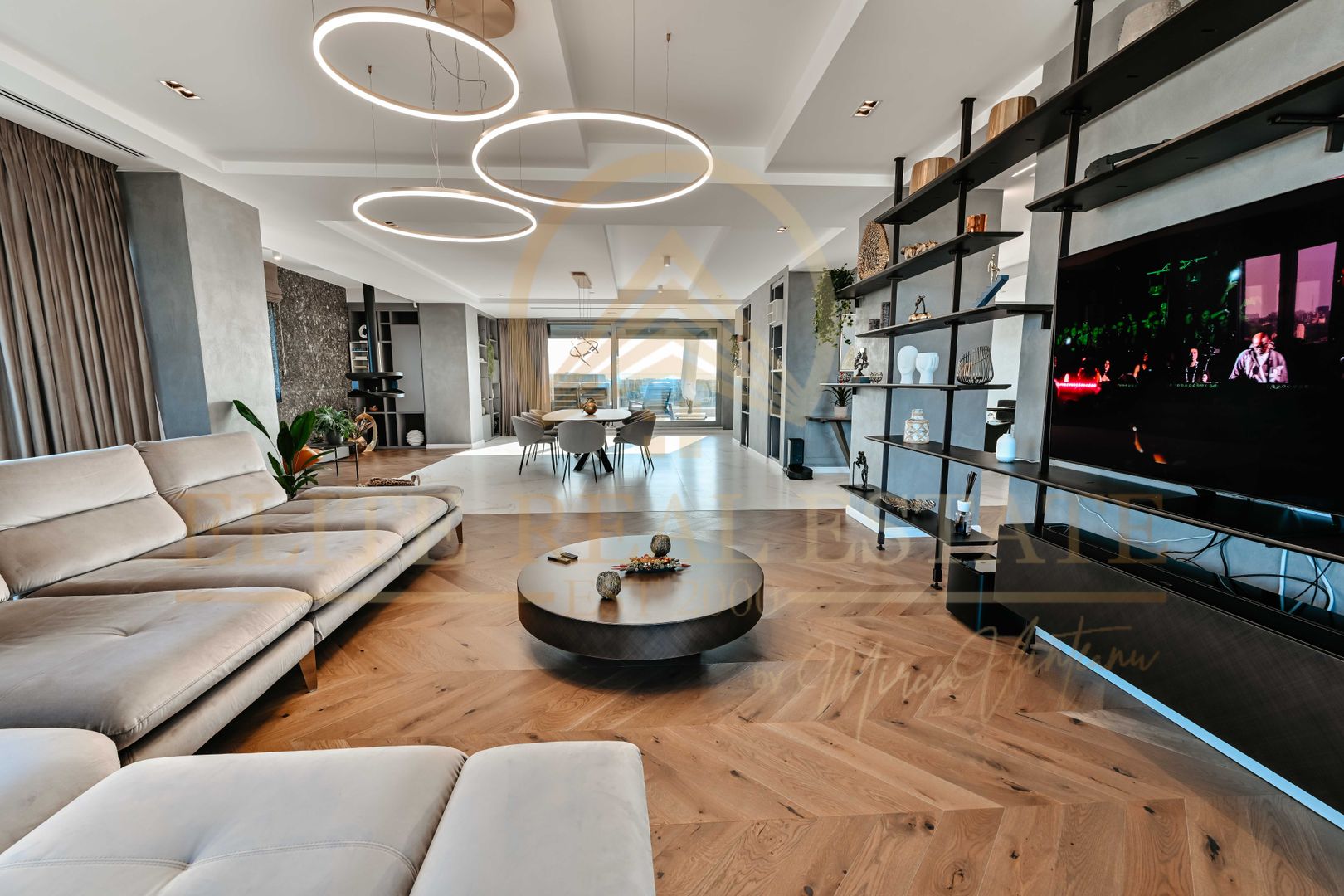 PENTHOUSE UNIC in mijlocul orasului Constanta - Poză 1