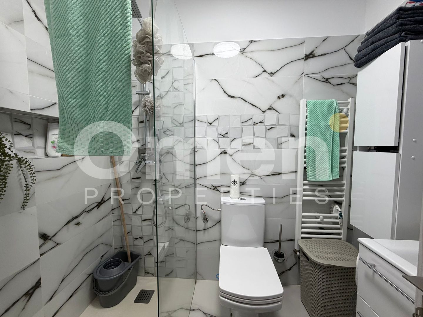 Casa moderna de vanzare cu 8.5 ari de teren zona Luncii, baraj Firiza - Poză 10