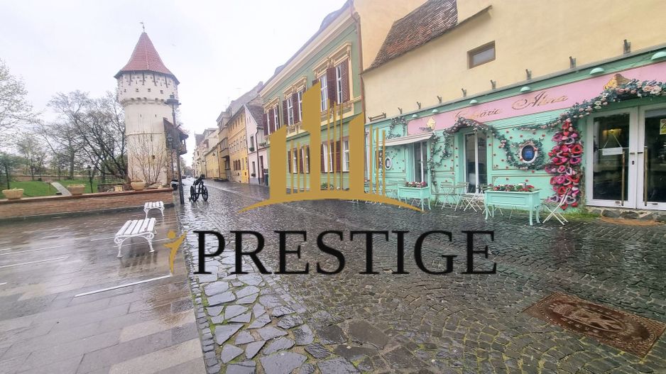 APARTAMENT ULTRACENTRAL SIBIU | 1 MIN PIAȚA MARE | 3 CAMERE | ETAJ 1 - Poză 3