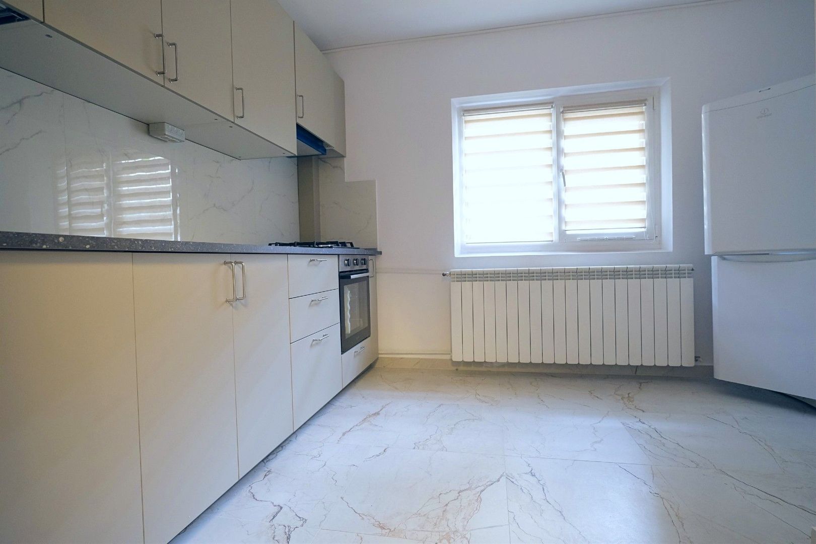 Apartament cu 2 camere de închiriat în Unirii, Bucuresti - Poză 7