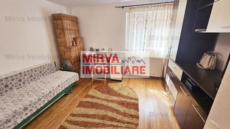 Vanzare vila 6 camere + spatiu comercial, mobilata si utilata, in Blejoi - Poză 21