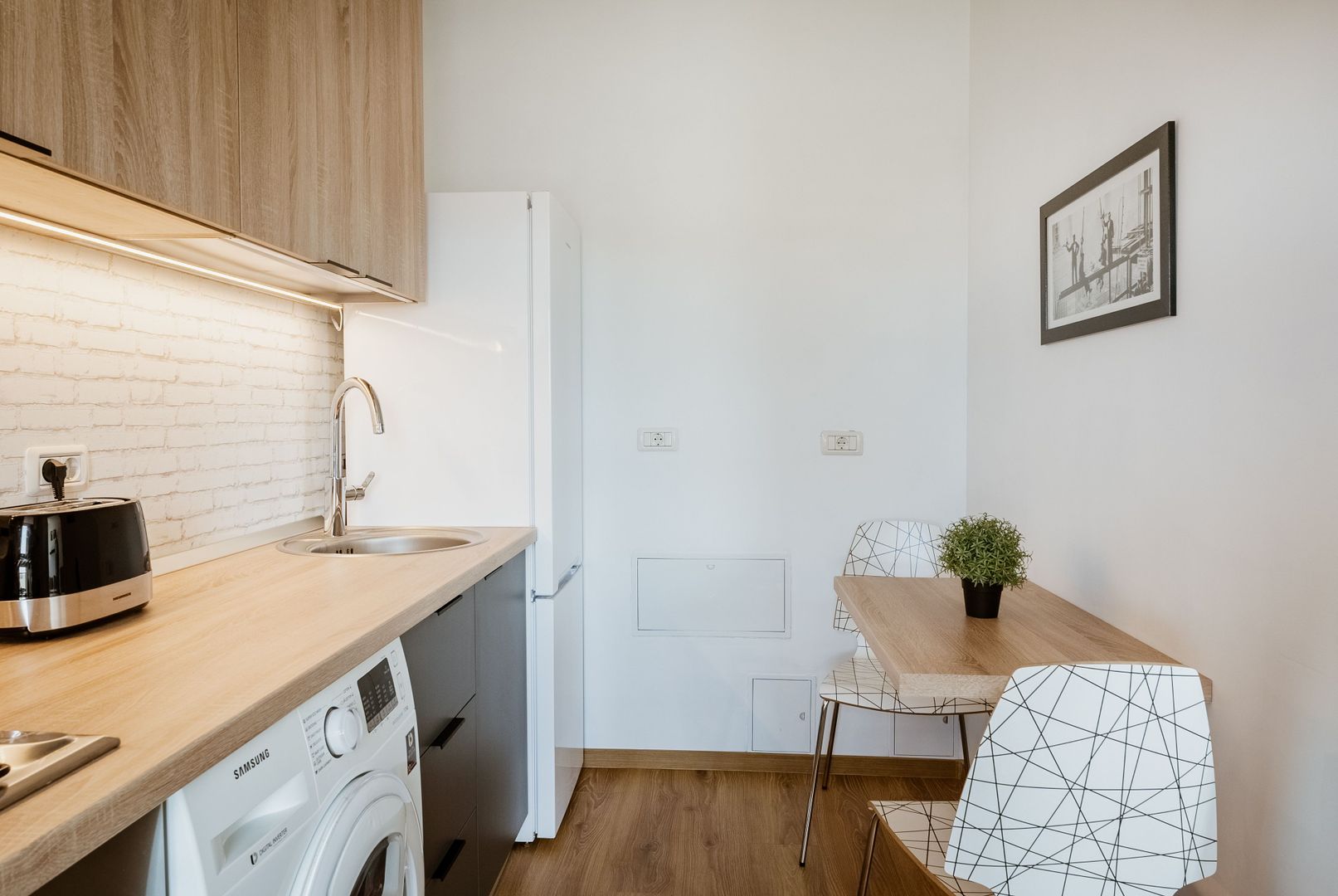 Apartament cu o cameră zona Romanilor - Poză 4