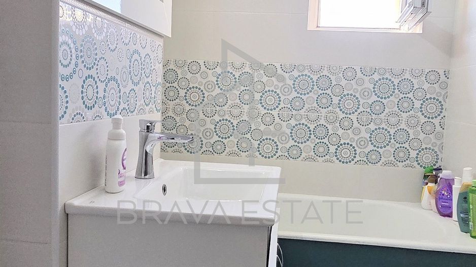 Apartament 3 camere, semidecomandat, mobilat, balcon, Aleea Borșa - Poză 7