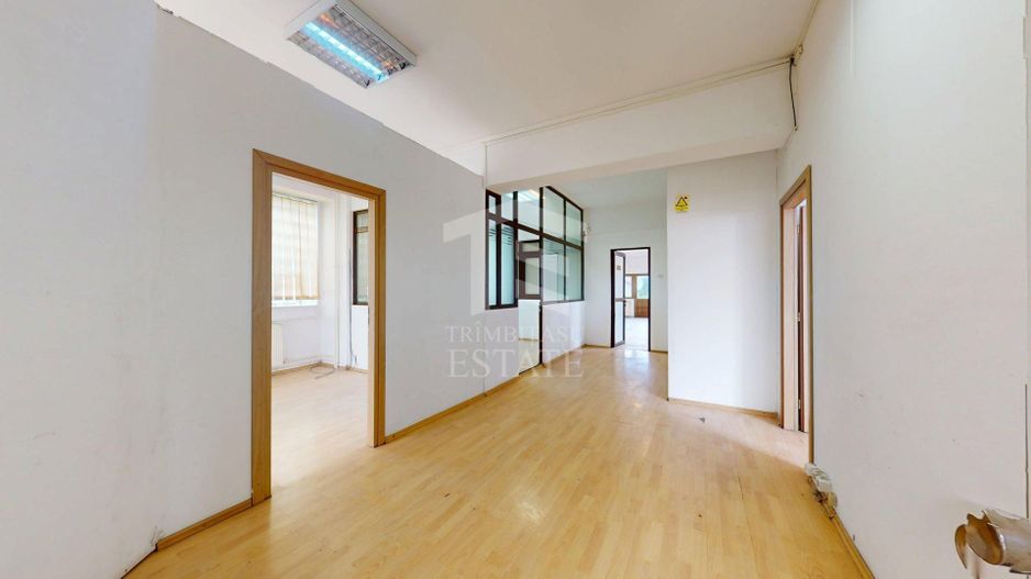 DAMAROAIA | Jiului | Chirie Casa 16 camere | 15 parcari + metrou 900m - Poză 10