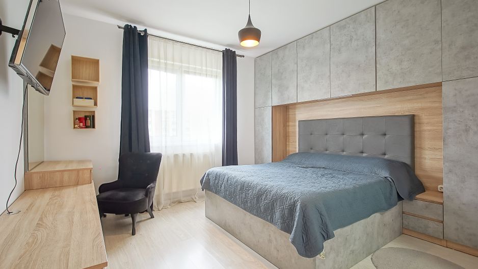 Apartament 3 camere | decomandat | etaj 2 | cartier Tractorul - Poză 1