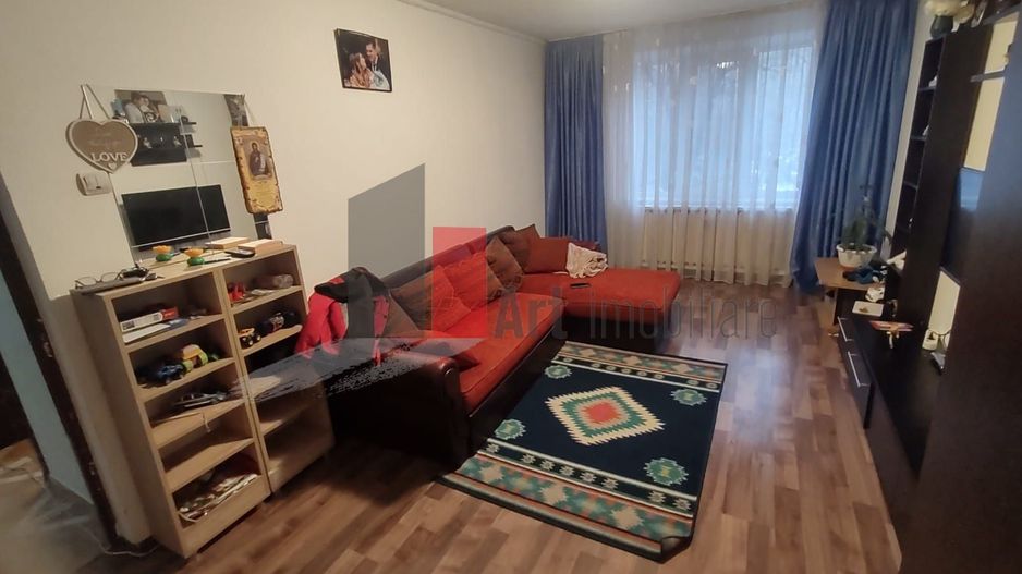 Vânzare apartament 3 camere decomandat Apărătorii Patriei - Spiru Haret - Poză 2