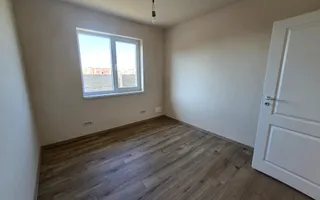Casa individuala pe parter in Mosnita Noua - Poză 12