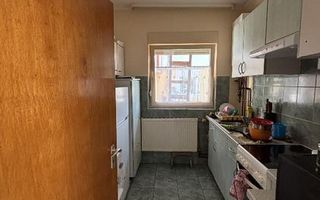 Agenția imobiliara BRASADAS vinde casa in zona CENTRALA. - Poză 10