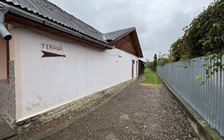 Casa + Spațiu comercial de vânzare în Onesti - Poză 19