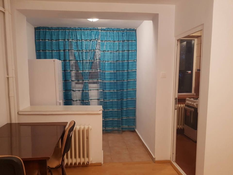 Apartament cu o cameră de închiriat în Craiova - Poză 2