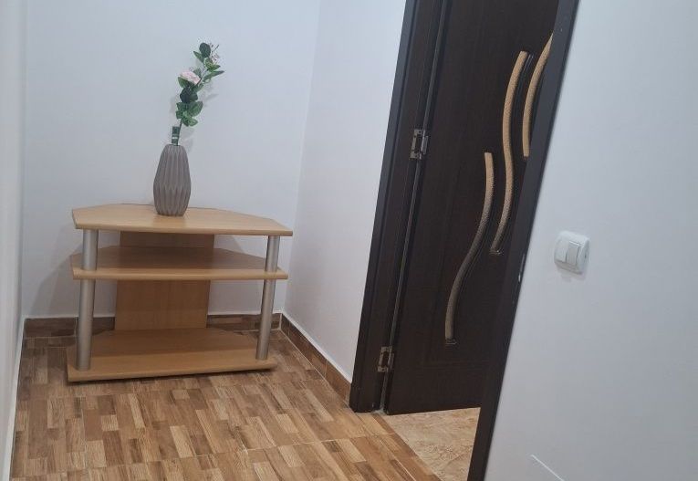 Apartament 2 camere de închiriat Apărătorii Patriei - Poză 7