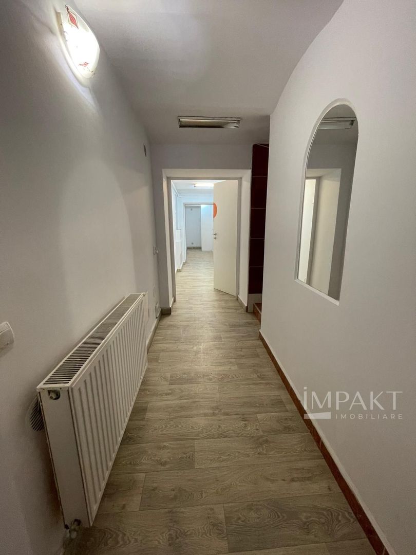 Spatiu comercial cu vad bun de inchiriat in zona centrală! - Poză 13