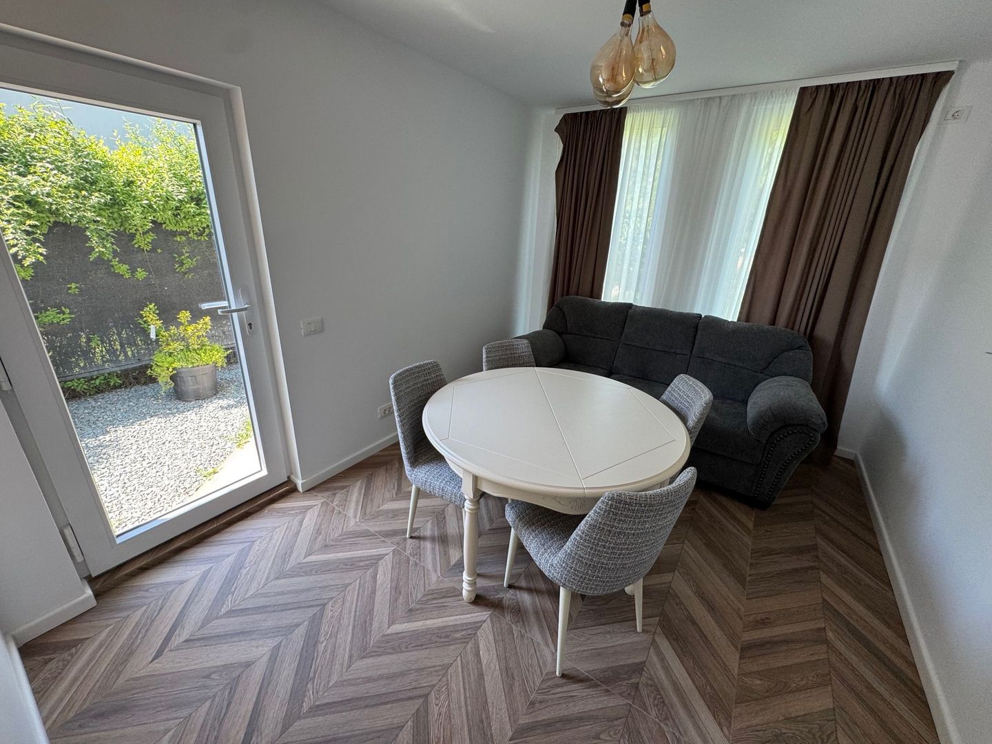 PRIMA CHIRIE, Casa pe parter, 3 camere, 70m2, 23 AUGUST - Poză 13