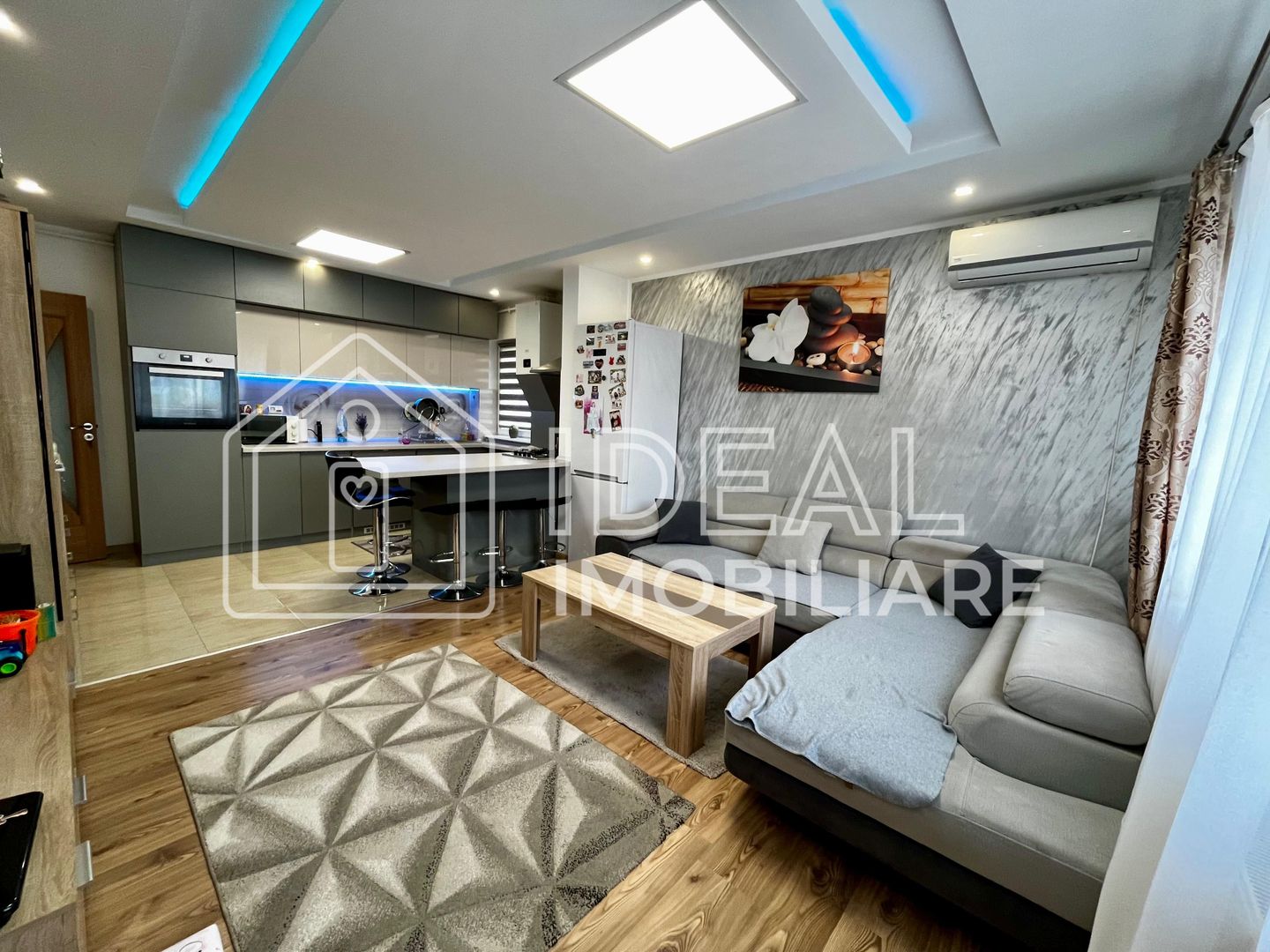 Apartament 3 camere de vânzare – Șelimbăr, zona Pictor Brana - Poză 2