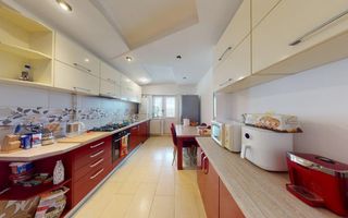 Apartament in zona centrala, la cheie, mobilat, utilat, et intermediar - Poză 6