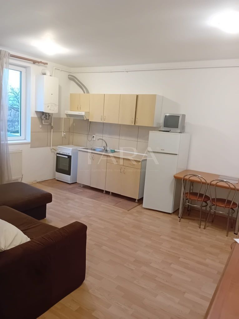 Apartament cu 1 cameră, 41 mp, parcare și centrală proprie. - Poză 3