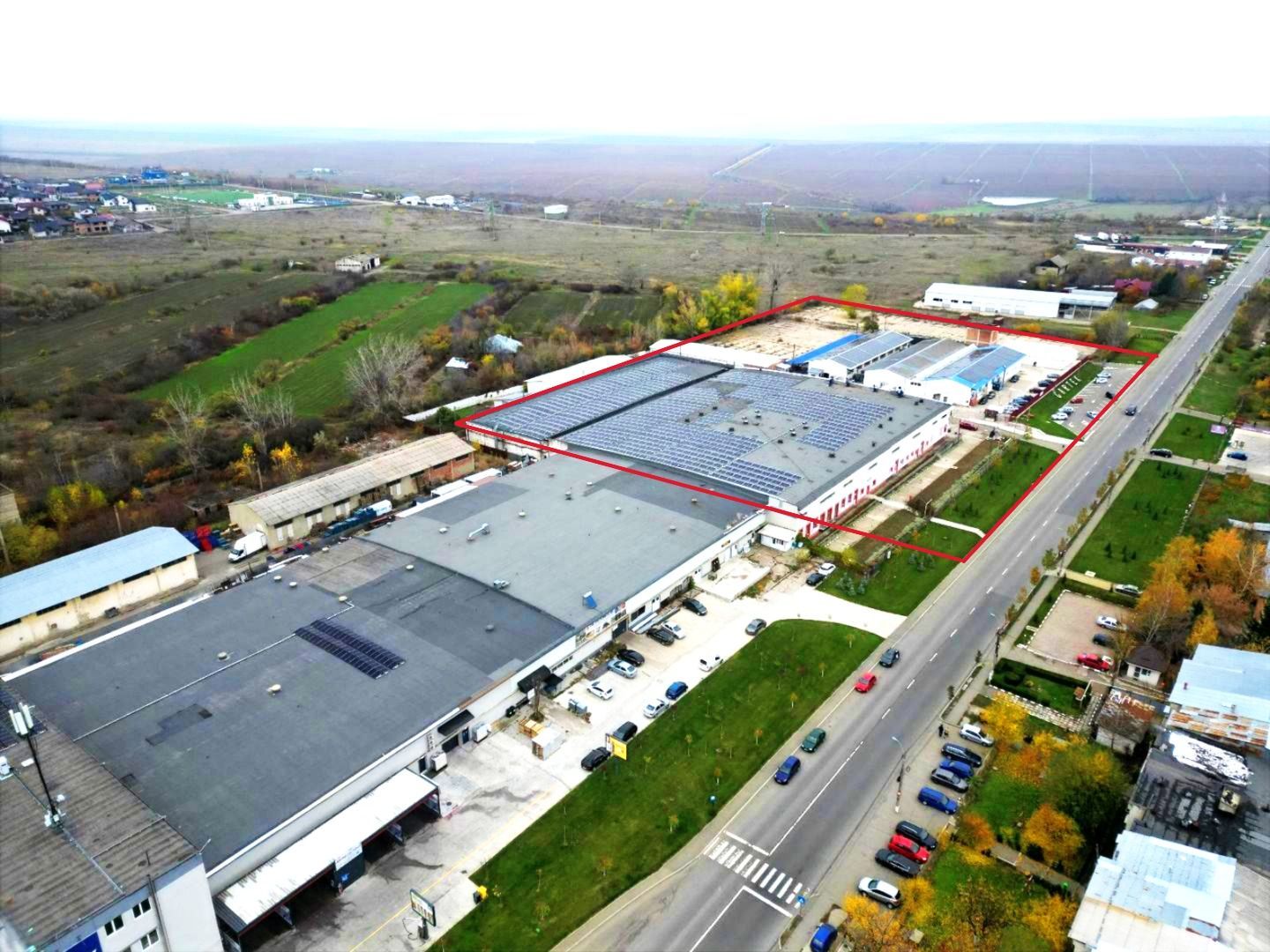 Teren 9.419 mp + hale 7.000 mp – Huși, Vaslui - Poză 1