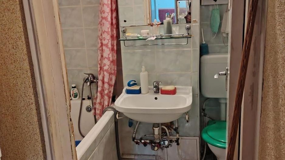 Apartament cu 2 camere decomandat Splaiul Crisanei - Poză 2