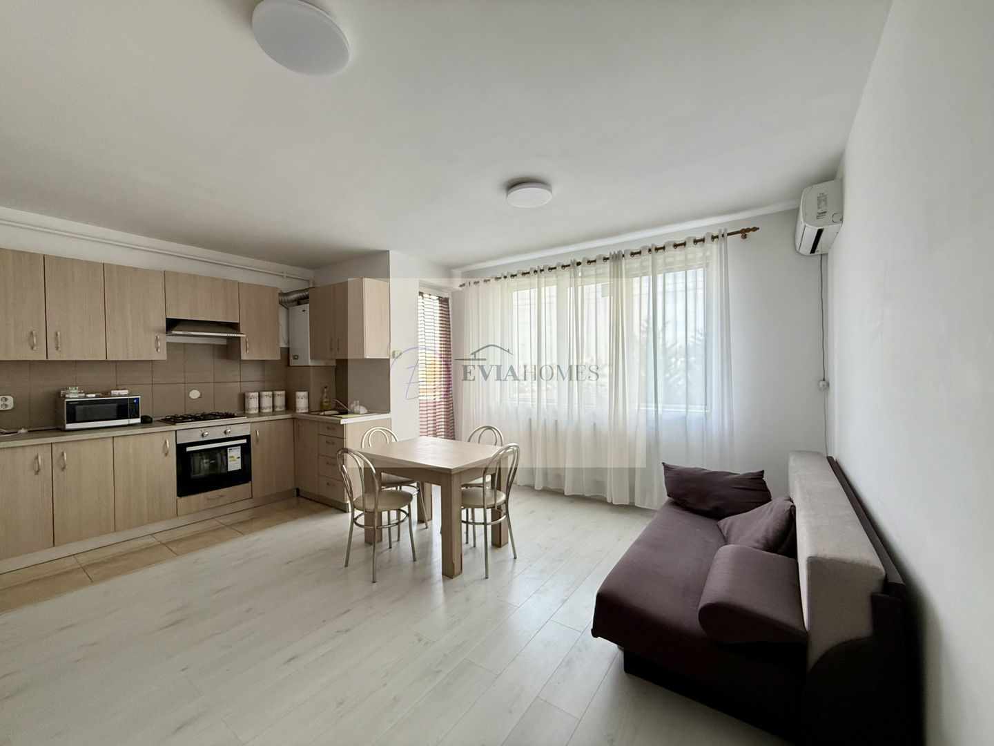 3 camere/ 2 bai/ balcon/ pacare inclusa/ 2 min de VIVO - Poză 3