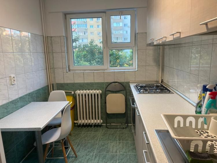 Închiriere Apartament cu 2 camere renovat, 4 min metrou Costin Georgian - Poză 5