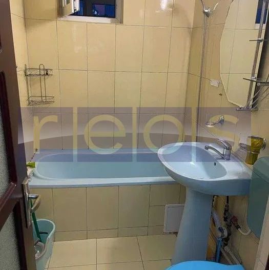 DE VANZARE 2 CAMERE DECOMANDAT –LUJERULUI -  REABILITAT - GEAM LA BAIE - Poză 4