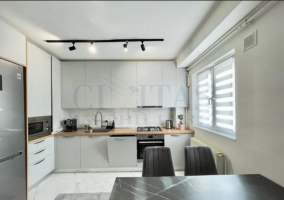 3  camere LUX, zona FSEGA, decomandat, etaj 6!! - Poză 3