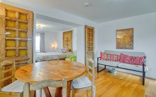 CASA INDIVIDUALA- DEALUL CETATII BRASOV - Poză 1