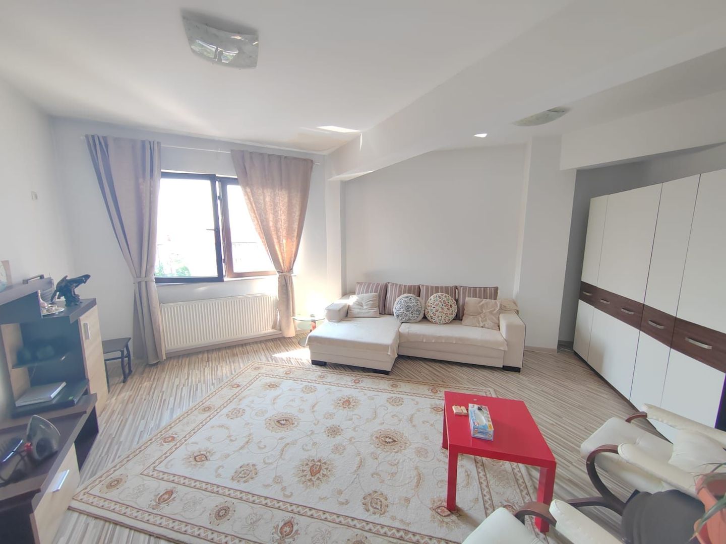 Apartament Str Doinei decomandat,parcare subterana, super pozitie - Poză 2