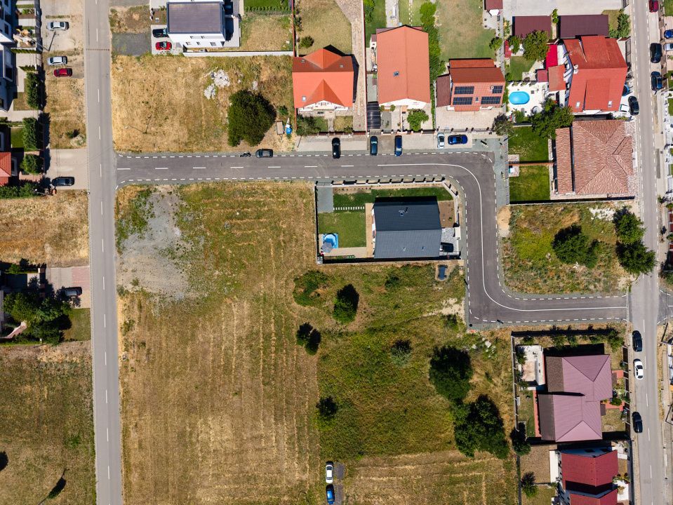 Teren 639 mp Dumbravita, strada asfaltata - Poză 8