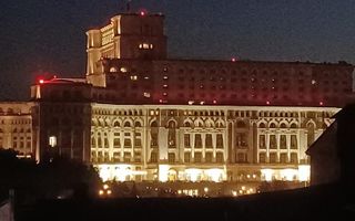 Penthouse ultracentral 4 camere, balcon panoramic, vedere Casa Poporului - Poză 13