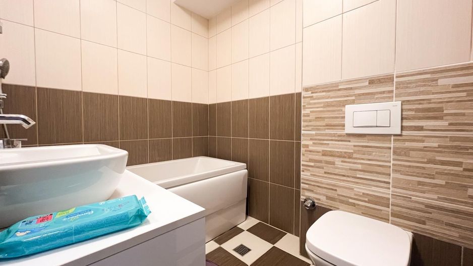 Colț de liniște cu piscină și parcare privată în inima zonei Iancu Nicolae - Poză 4