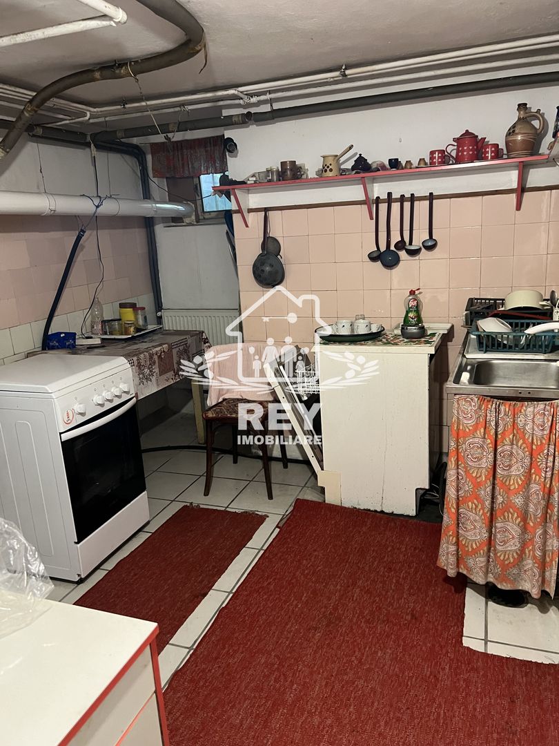 Casă de închiriat în Cisnădie zona Str. Teilor/se acceptă muncitori - Poză 16