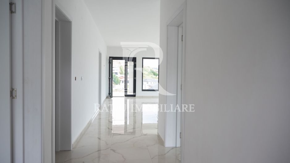 Casă modernă de vânzare | 3 dormitoare | Teren 750 mp | Oradea - Poză 10