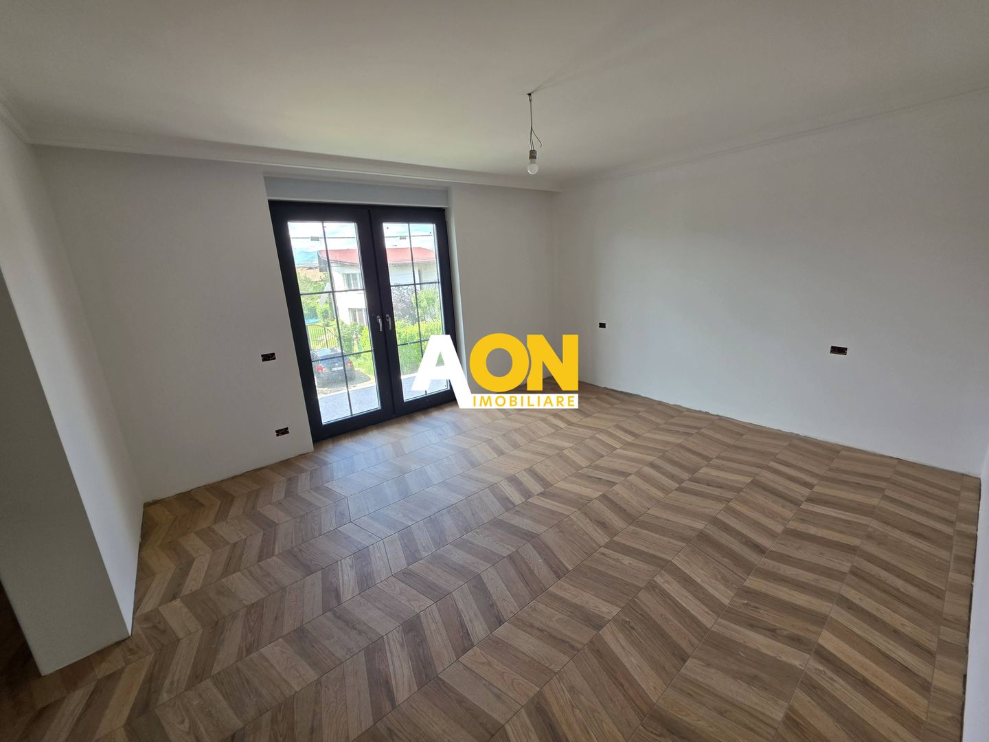 Casă nouă, impozantă,  6 camere, 1346 mp teren, Bărăbanț - Poză 31
