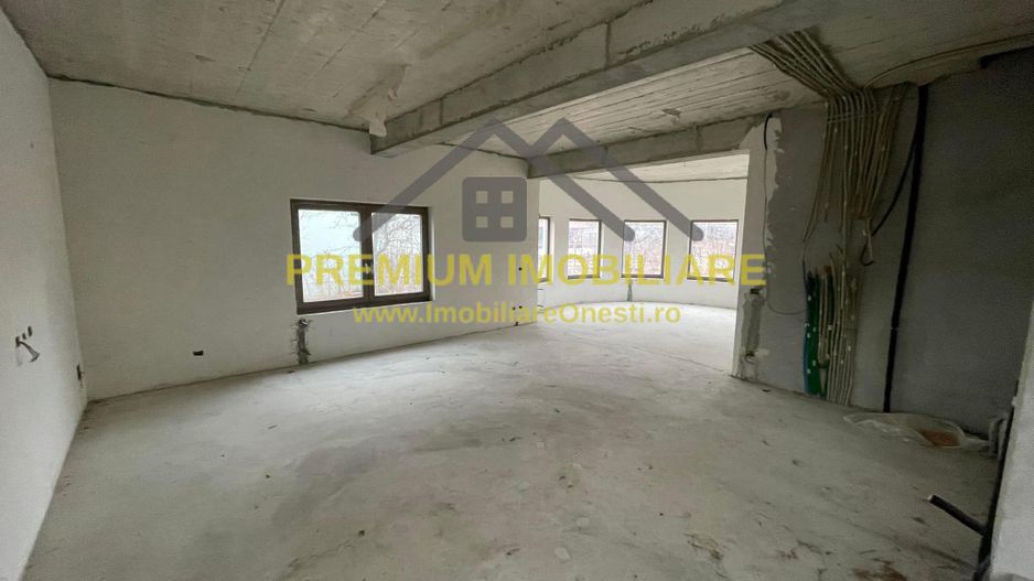 Vila de Vanzare Onesti - Zona de sus - Poză 4