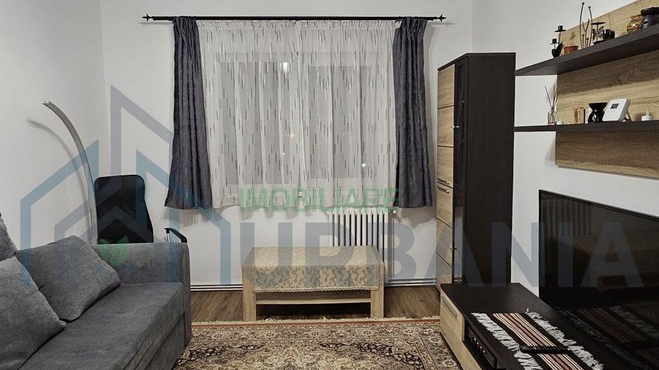 Închiriez apartament 3 camere - Poză 1