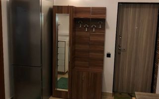 De vanzare apartament 3 camere - Poză 2