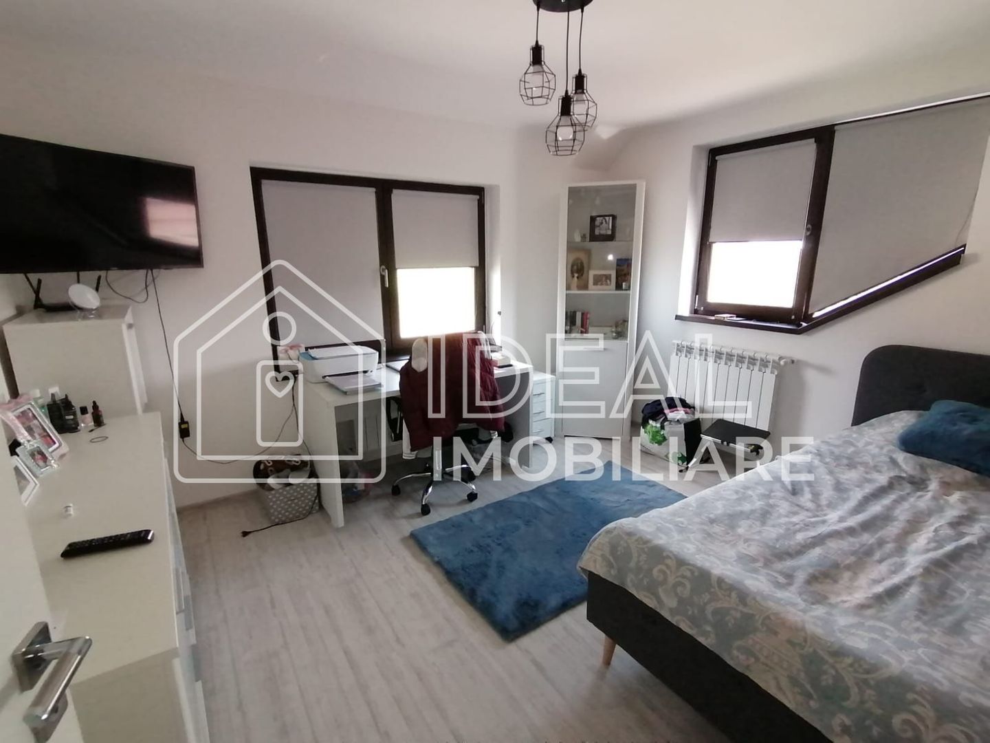 Casa moderna cu 4 camere, La  CHEIE in Poplaca - Poză 11