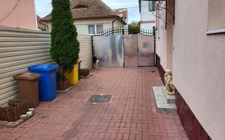 Casă de Vânzare | Piscină Interioară | Spațiu de Relaxare - Poză 24