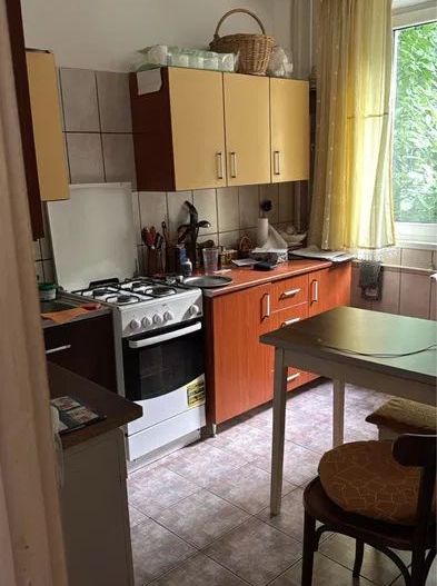 OFERTĂ! 2 camere decomandat, etaj 1/4, bloc izolat, zona Berceni - Poză 1