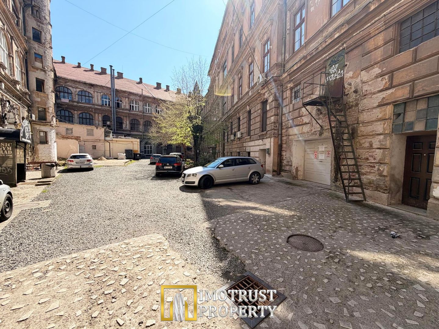 Garaj ultracentral – vânzare - 50 mp - ultracentral - Poză 2